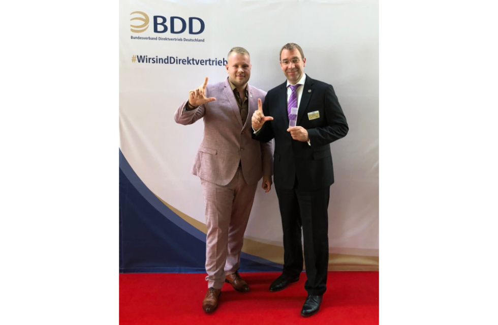 PM-International von BDD mit Unternehmenspreis und Innovation Award ausgezeichnet 